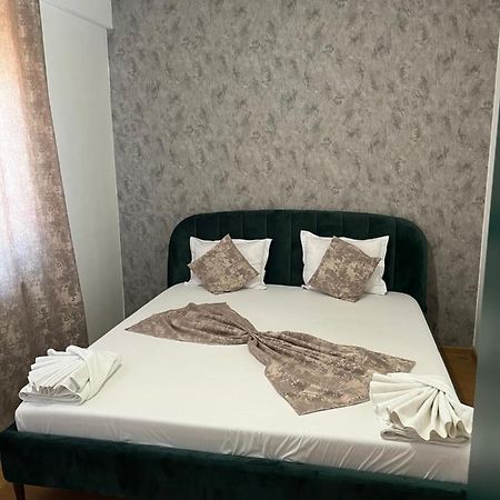 Apartament De Lux Костинешти Экстерьер фото