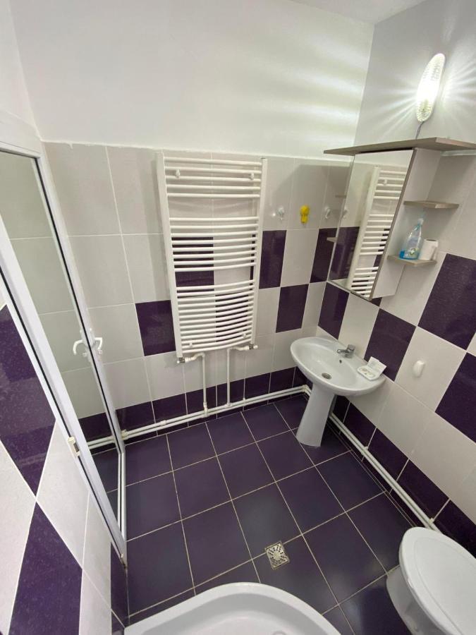 Apartament De Lux Костинешти Экстерьер фото