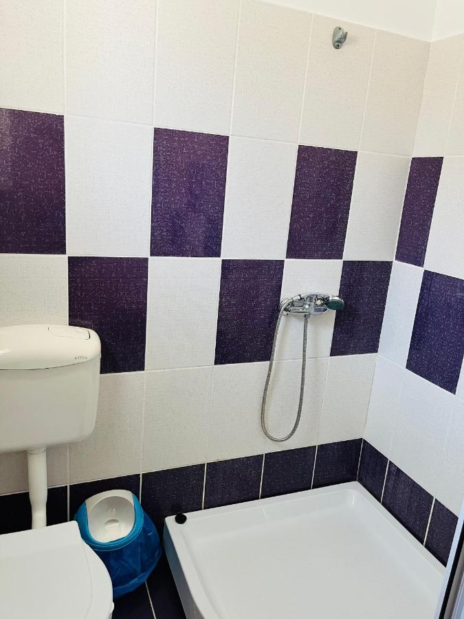 Apartament De Lux Костинешти Экстерьер фото