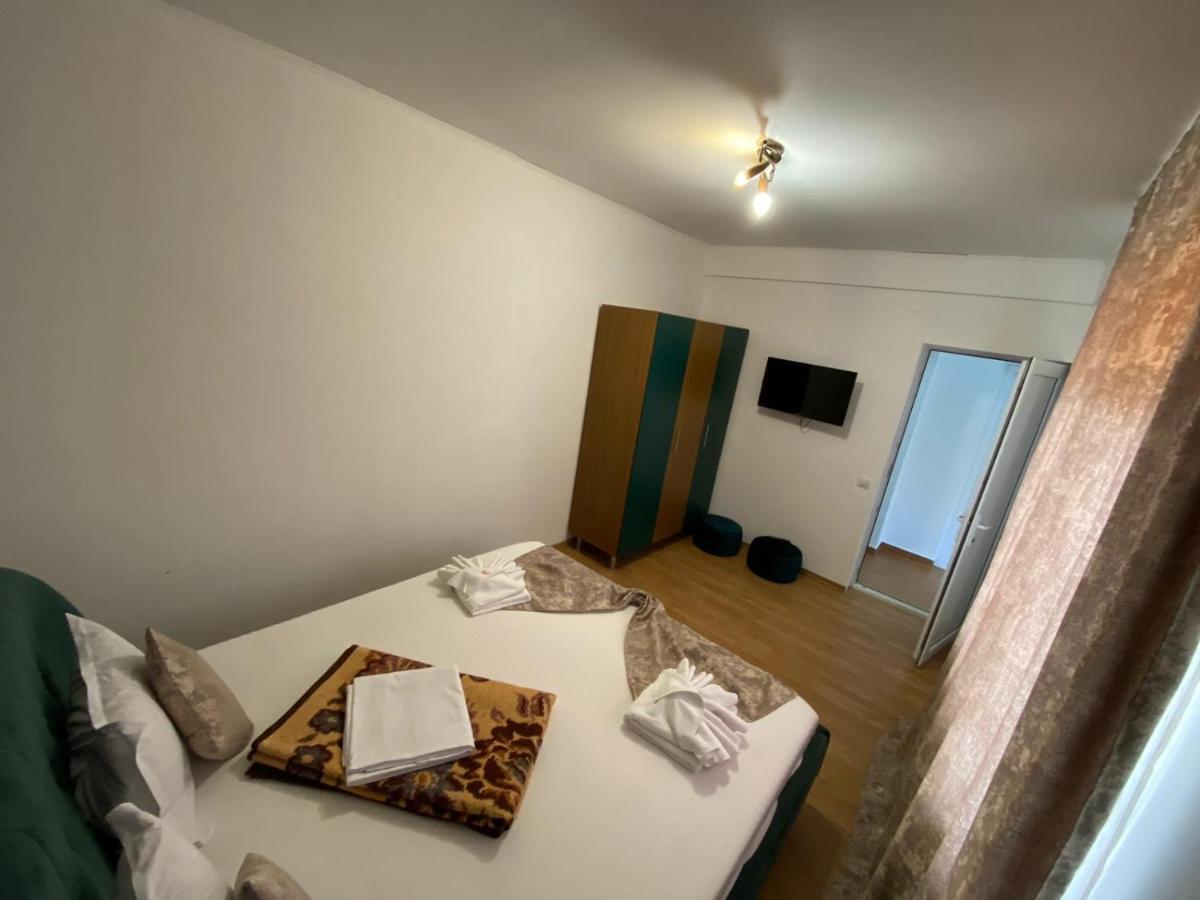 Apartament De Lux Костинешти Экстерьер фото