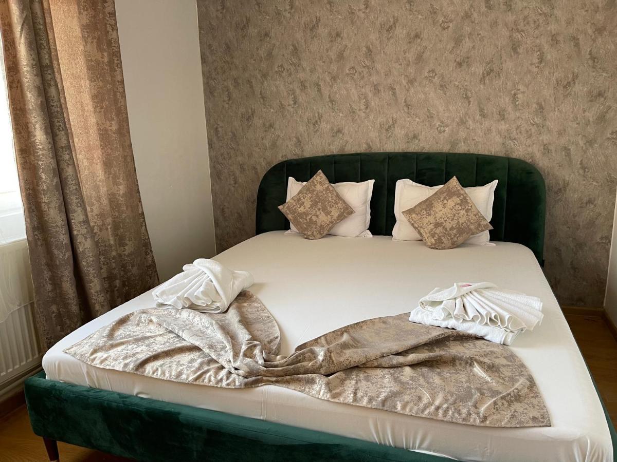 Apartament De Lux Костинешти Экстерьер фото